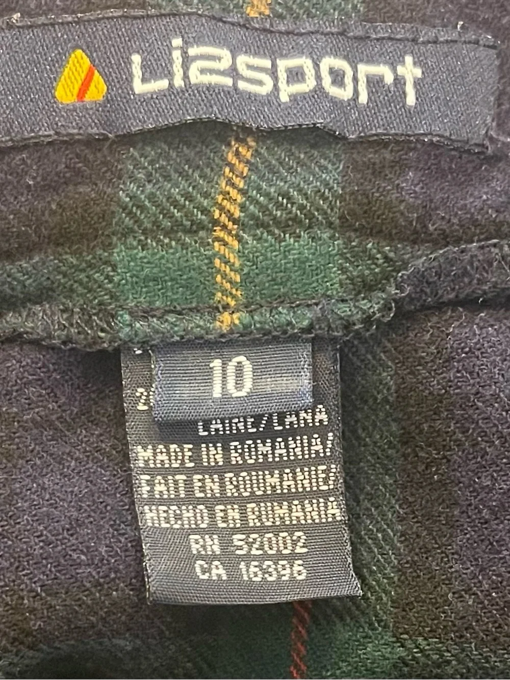 Vintage Y2K LizSport Wool Tartan Wrap Skirt Size 10 Green Plaid Fringe Buckle - Picture 8 of 12